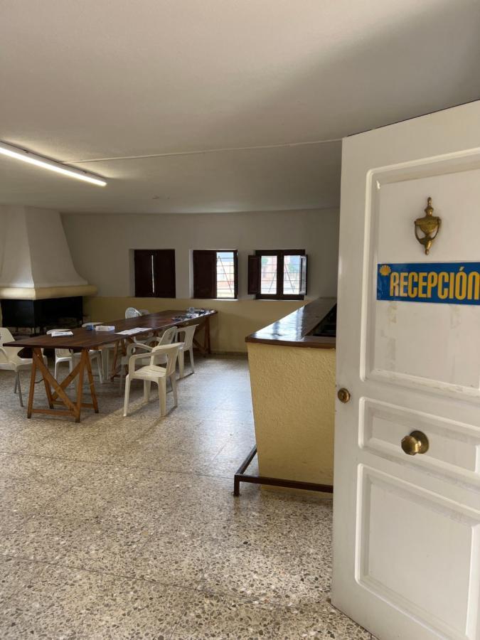 Хостел Albergue Municipal Сан-Мартін-дель-Каміно Екстер'єр фото