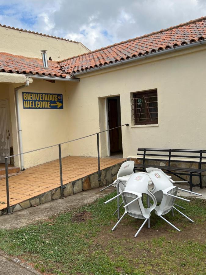 Хостел Albergue Municipal Сан-Мартін-дель-Каміно Екстер'єр фото
